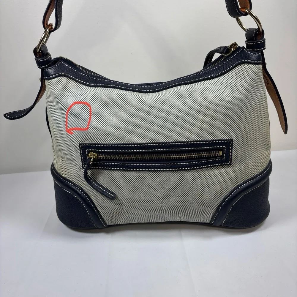 Dooney & Bourke Cream Navy Purse Hobo Shoulder Bag Canvas Classic Preppy 90s Y2K